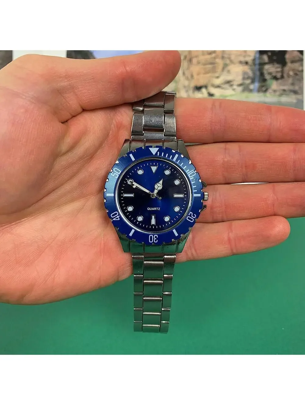Classy Y2k 2000s vintage style essential minimalist retro stainless steel blue